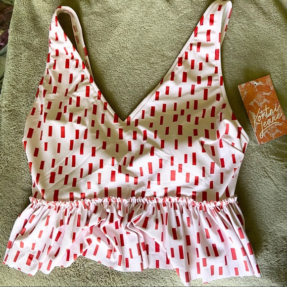 Kortni Jeane Large Top - Picture 2 of 2